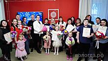 Участников юбилейного сезона проекта «Цветущий зимний город» наградили в Вологде
