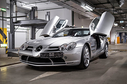 Фото дня: в РФ выставили на продажу легендарный Mercedes-Benz SLR McLaren