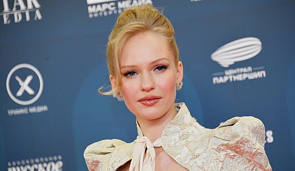 Янковский, постельные сцены, мнение об СВО: как живет Елизавета Базыкина