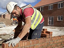 Число вакансий в недвижимости и строительстве выросло за месяц на 20%