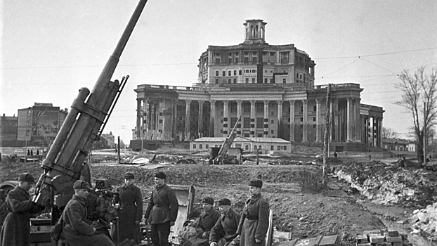 Какие исторические дома в Москве стали участниками боевых действий