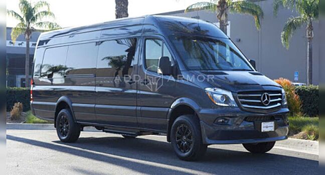Ателье AddArmor представило роскошную версию фургона Mercedes-Benz Sprinter