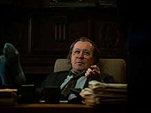 Завершился второй сезон сериала "Медленные лошади" с Гэри Олдменом