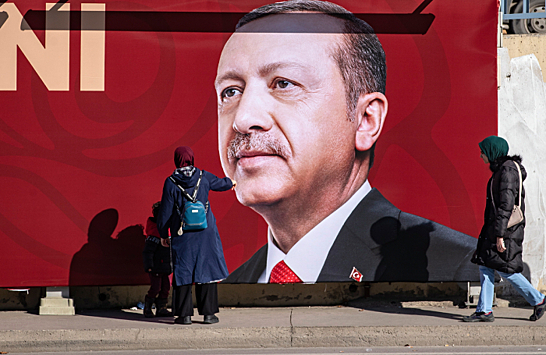 Выборы в Турции пройдут досрочно. Зачем это понадобилось Эрдогану?