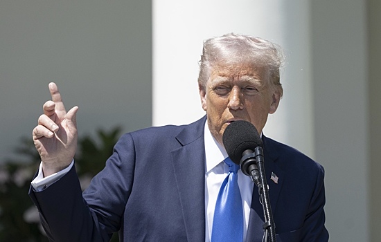Трамп ввел 100-процентные пошлины на иностранные фильмы