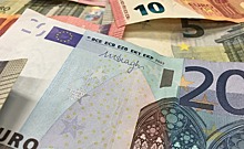 Евростат: румыны тратят свою зарплату на еду и сигареты