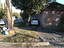 Машину отбросило в стену: водитель попал в больницу после ДТП на Фурмановской в Ростове