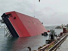 В Севастополе началась подготовка к подъему затонувшего плавкрана ПК-400