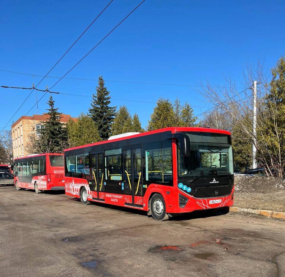 На два калужских маршрута добавят автобусов