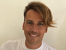 Максим Галкин показал, как его семья повеселилась на празднике друзей