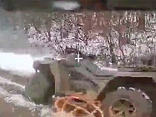 Расчеты FPV-дронов сожгли пикап и квадроцикл боевиков ВСУ