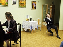 Спектакль «Моцарт и Сальери» показали в библиотеке на улице Федора Полетаева