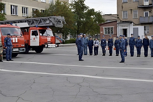 Сотрудники ИК-5 и МЧС отработали совместные действия при условном пожаре в Челябинске