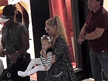 44-летняя Анна Курникова и 50-летний Энрике Иглесиас готовятся к «хаосу» в семье