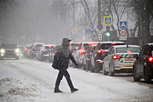 Автоэксперт Хайцеэр: водителям стоит отказаться от поездок в снегопад