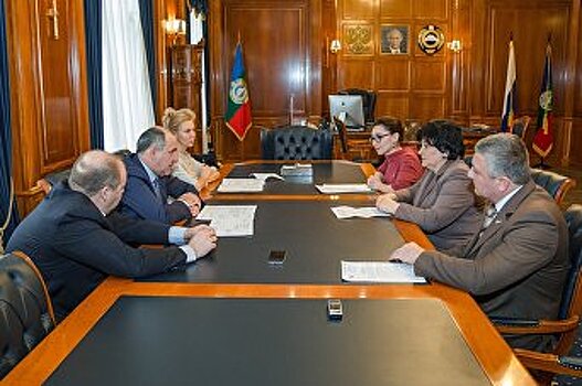 В КЧР назначили двух министров и зампреда правительства