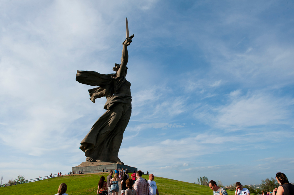 Скульптура «Родина-мать зовет!», Мамаев курган, Волгоград, Россия, Европа