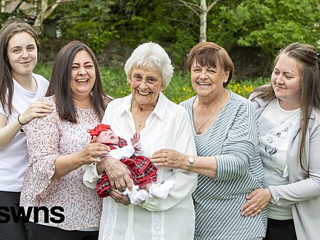 В Эдинбурге пенсионерка стала прапрапрабабушкой