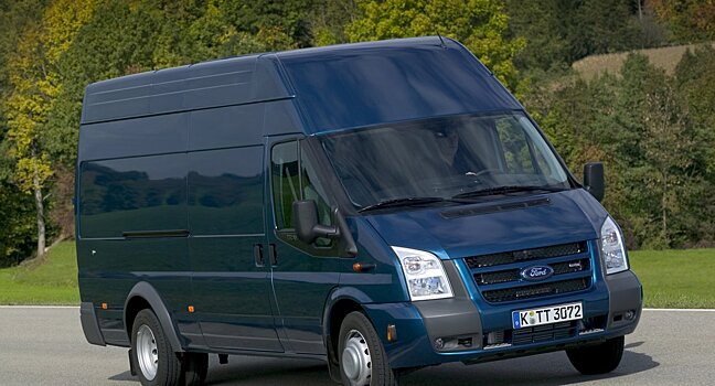 Фургоны Ford Transit начали раздавать в России по подписке