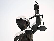 Ferrari, Mercedes и ружья премиальных марок изъяли у лидеров ОПГ из 90-х