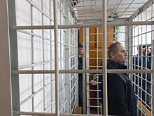 Из 4 обвиняемых по делу об отравлении шаурмой - 3 гражданина РФ, но только 1 говорит по-русски