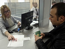 Правительство сократило квоту иностранных рабочих