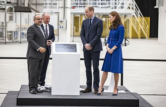 McLaren официально открыл завод по производству углеродного волокна в Шеффилде