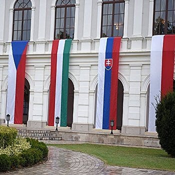 Зачем мэры Братиславы, Будапешта, Варшавы и Праги провозгласили их «Вольными городами»