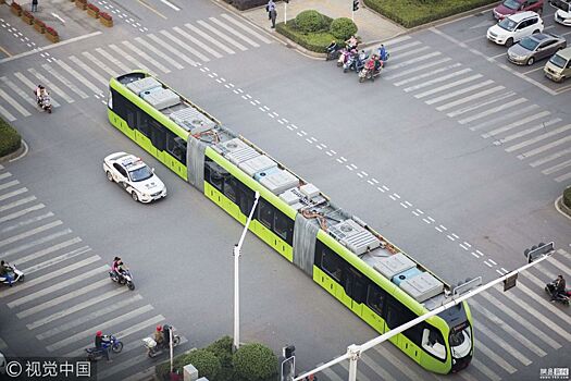 В Китае запустили электрический автопилотируемый автотрамвай