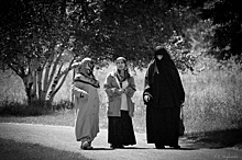 "Они могут работать в хиджабе": талибы* велели США не лезть к афганским женщинам
