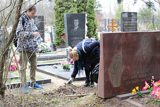 В преддверии массовых посещений Центральное и Никольское кладбища приведут в порядок