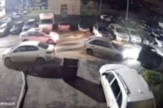 В Уфе нетрезвый водитель повредил пять автомобилей, уходя от погони ДПС