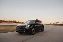 2024 MINI Countryman JCW - самый мощный MINI