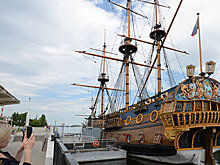 Крабы, балы и город куража: чем Россия удивляет иностранцев