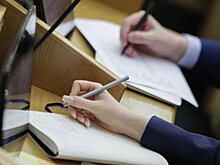 Госдума одобрила введение обязательных работ за экстремистскую символику
