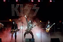 Вышел русский трейлер фильма о Ниле Богарте, он выводил в люди KISS, T. Rex и Донну Саммер