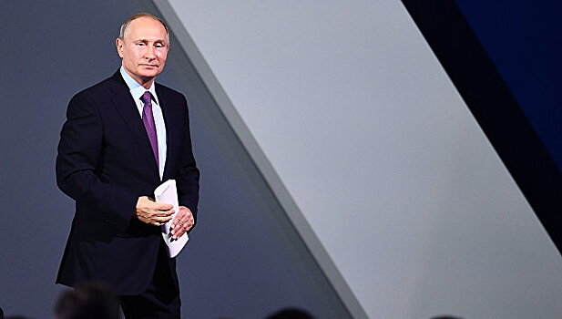 Путин: РФ уходит от службы по призыву в армию