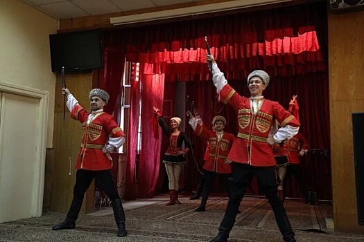 Артисты цирка выступили в военном госпитале в Новосибирске