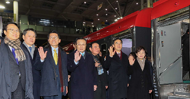 Сеул и Пхеньян начали соединение транспортных магистралей