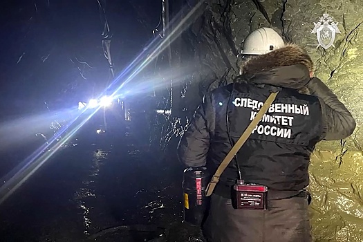 В Приамурье продолжается операция по спасению горняков, оказавшихся под завалами шахты
