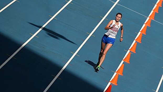 Олимпийская чемпионка Лашманова выиграла первенство России на дистанции 20 км