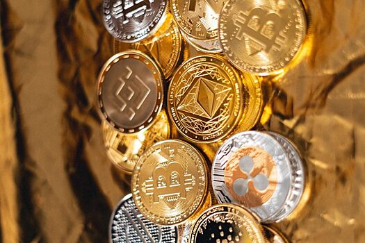 Центробанки призвали обуздать «Дикий Запад» криптовалют