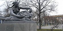 Московских студентов наградили за реставрацию скульптур Мухиной в Лужниках