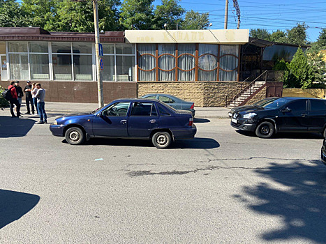 В Ростове легковушка сбила 83-летнюю женщину