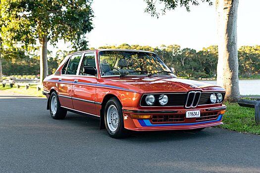 Капсула времени: редчайший BMW M535i E12 с пробегом всего 60 километров