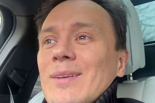 Комик Илья Соболев признался, что ему диагностировали эпинкондилит