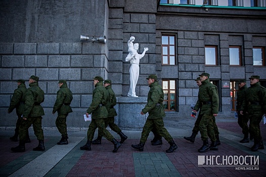 В Новосибирской области призовут 15 безупречных молодых людей на службу в Президентский полк