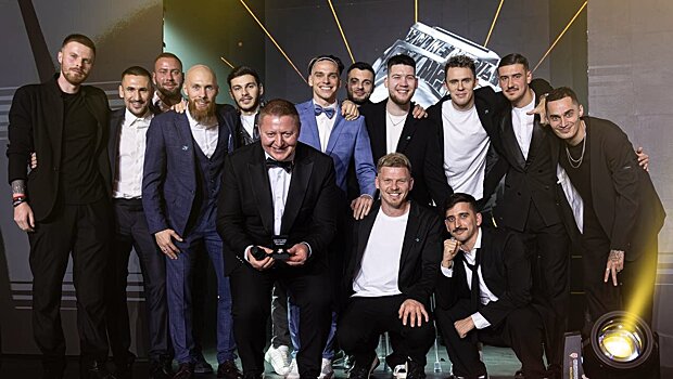 «Амкал» раздал премиальные за победу в Кубке Лиги. Маврин получил 230 тысяч рублей, Панов – 220