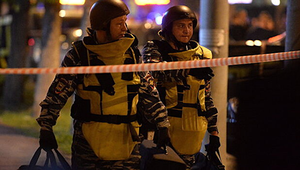 В Москве спецназ готовится к захвату стрелявшего по полицейским