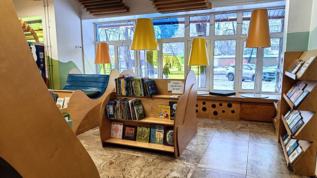 Около тольяттинской библиотеки № 14 появятся "Литературные качели"